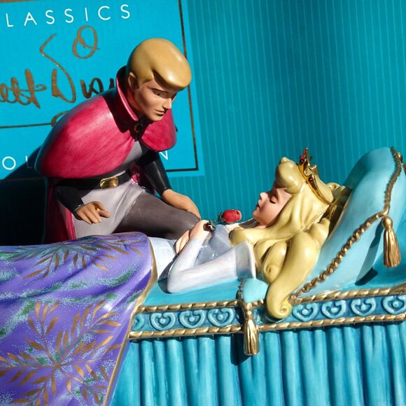 RARE WDCC DISNEY Sleeping Beauty Love's First Kiss w/BOX & COA 623/1959 #1217923 - Picture 9 of 16